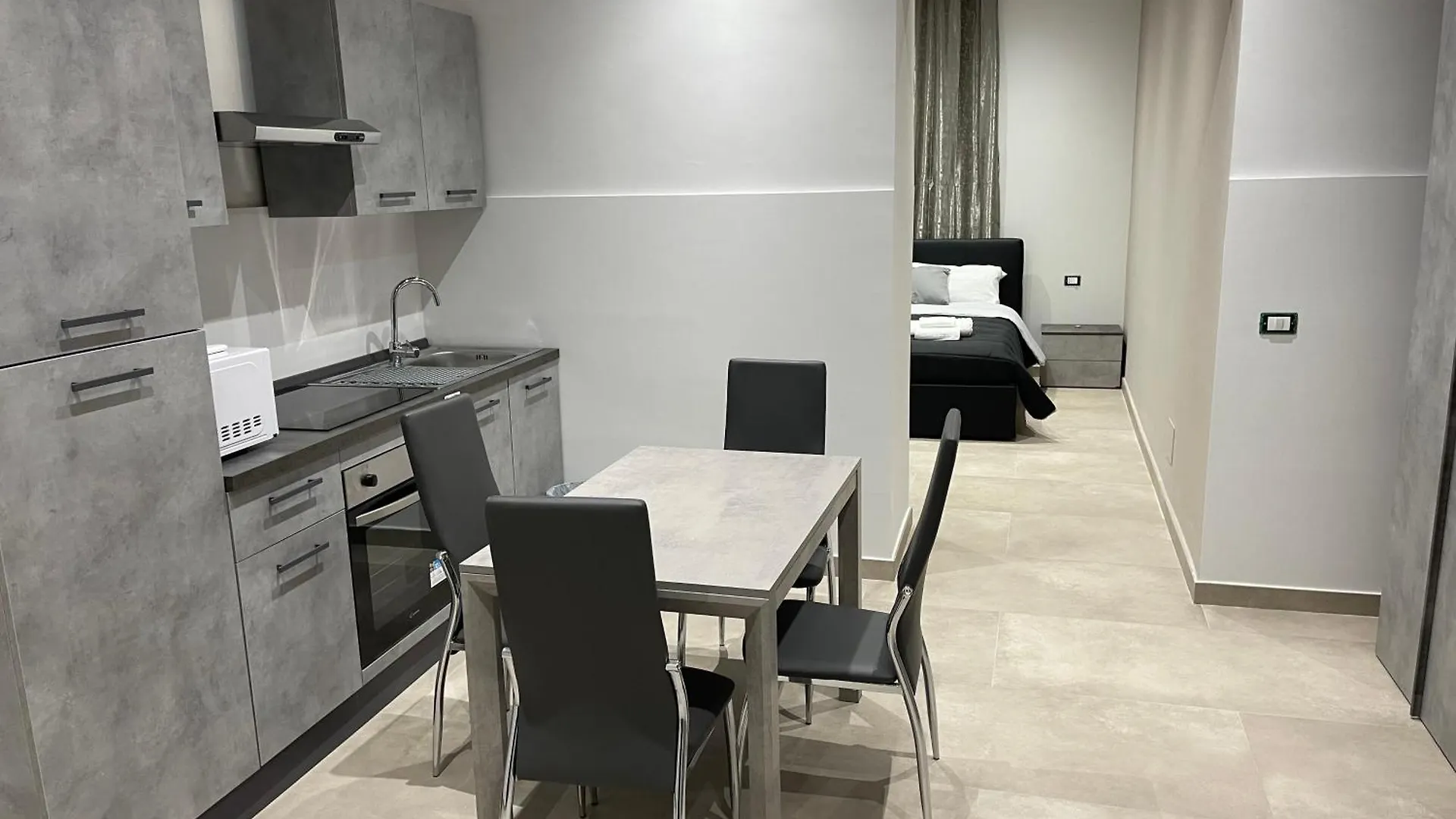 Le Suite Del Corso Italia Catane