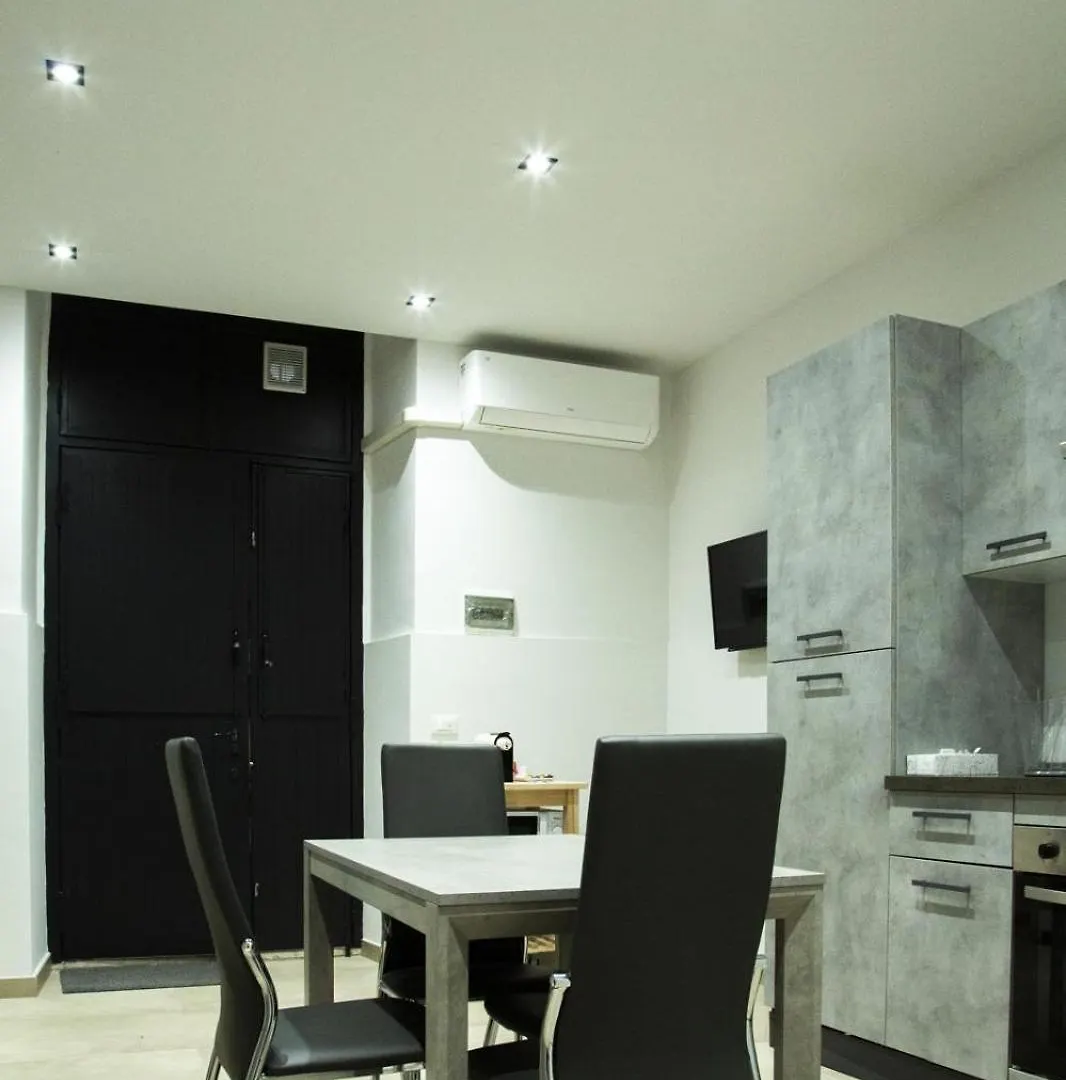 Le Suite Del Corso Italia Catane 0*,